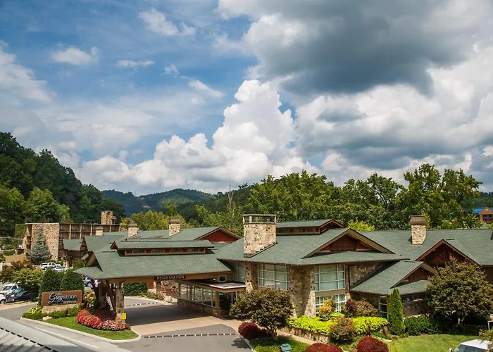 Top Picks for Hotels Around Gatlinburg, Tennessee: Your Ultimate Accommodation Guide